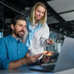 Efektywność pracy księgowego z laptopem HP EliteBook 6 G1i 14: analiza wydajności i mobilności